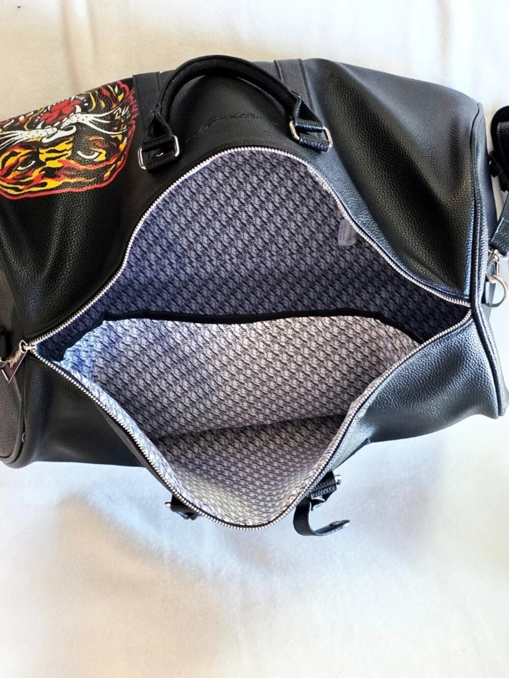ED HARDY Roaring Tiger Black Duffle Weekend Travel Bag Shoulder Carry-On